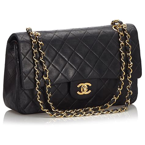 sac chanel en main pour femme|sac Chanel promotion.